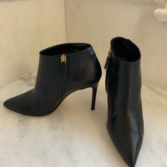 Gucci  Leather Bootie approx 3 1/4 in. heel. - Picture 4 of 8